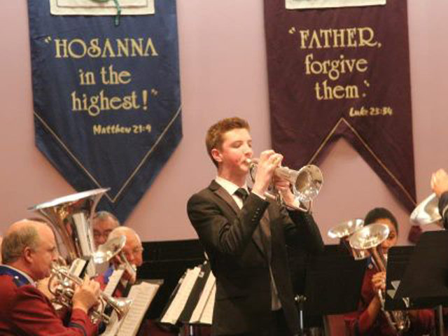 Thomas Fountain in action