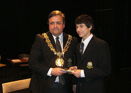 Mayor Michael Smith presents Ashton's prize